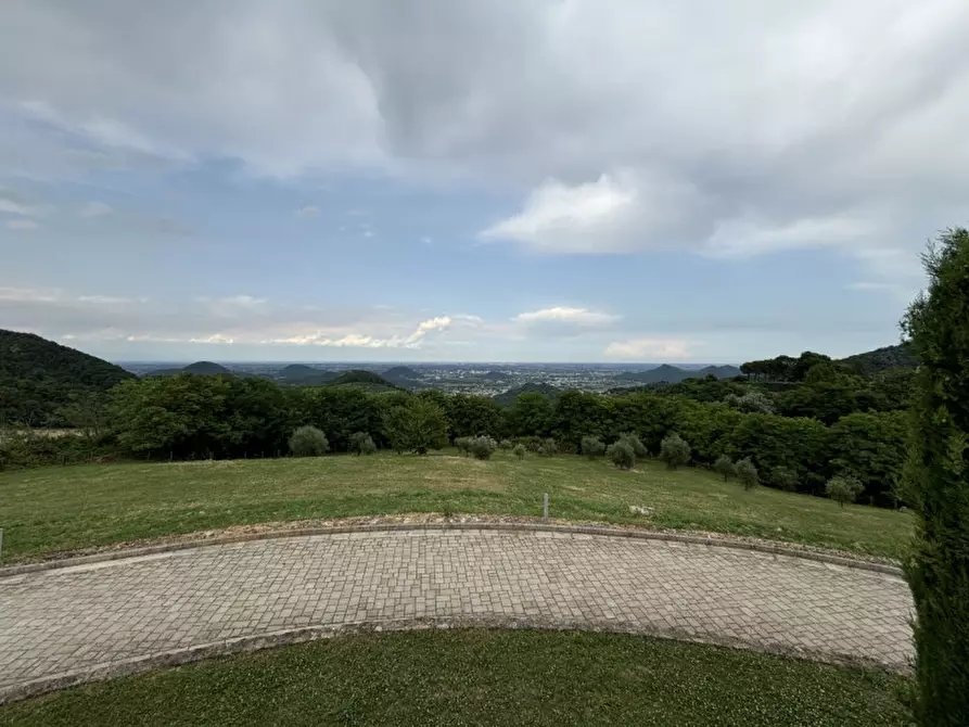 Immagine 32 di Villa in vendita  in VIA GUGLIELMO MARCONI N.54 a Teolo