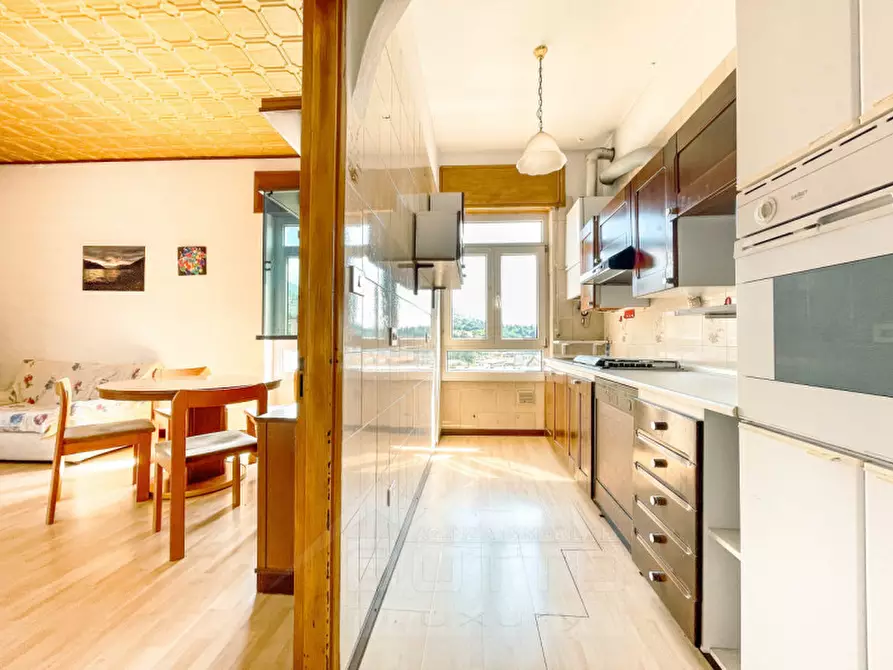 Immagine 4 di Appartamento in vendita  in Via Leopoldo Franzosini a Verbania