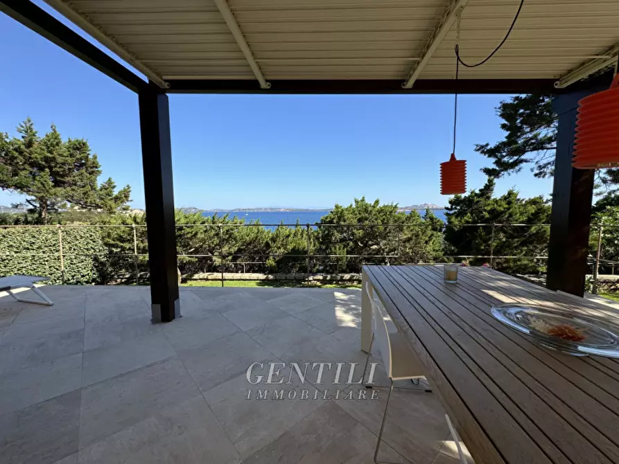 Immagine 24 di Appartamento in vendita  a Arzachena