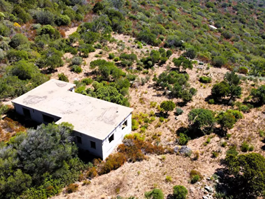 Immagine 6 di Rustico / casale in vendita  a Olbia