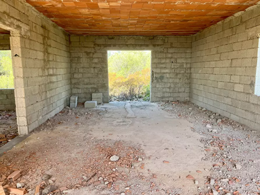 Immagine 13 di Rustico / casale in vendita  a Olbia