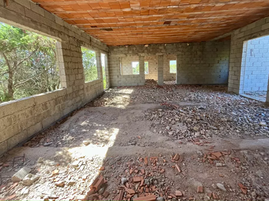 Immagine 18 di Rustico / casale in vendita  a Olbia