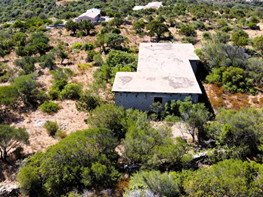 Immagine 26 di Rustico / casale in vendita  a Olbia