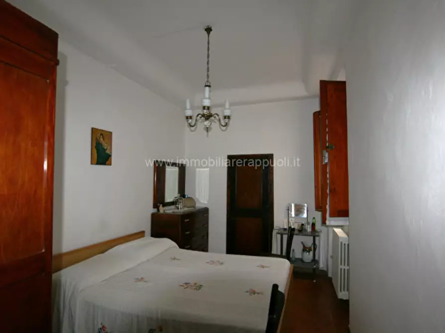 Immagine 13 di Appartamento in vendita  a Sinalunga