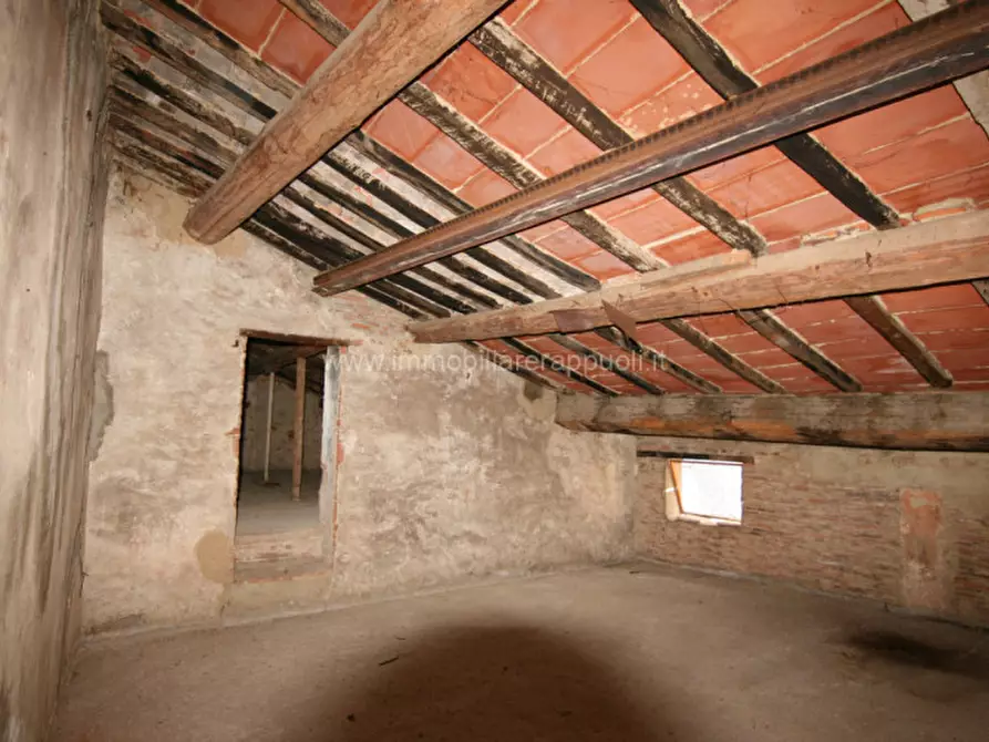 Immagine 16 di Appartamento in vendita  a Sinalunga