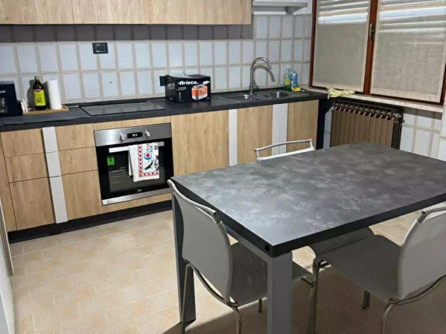 Immagine 3 di Villa in vendita  in via cavourrina a Grinzane Cavour