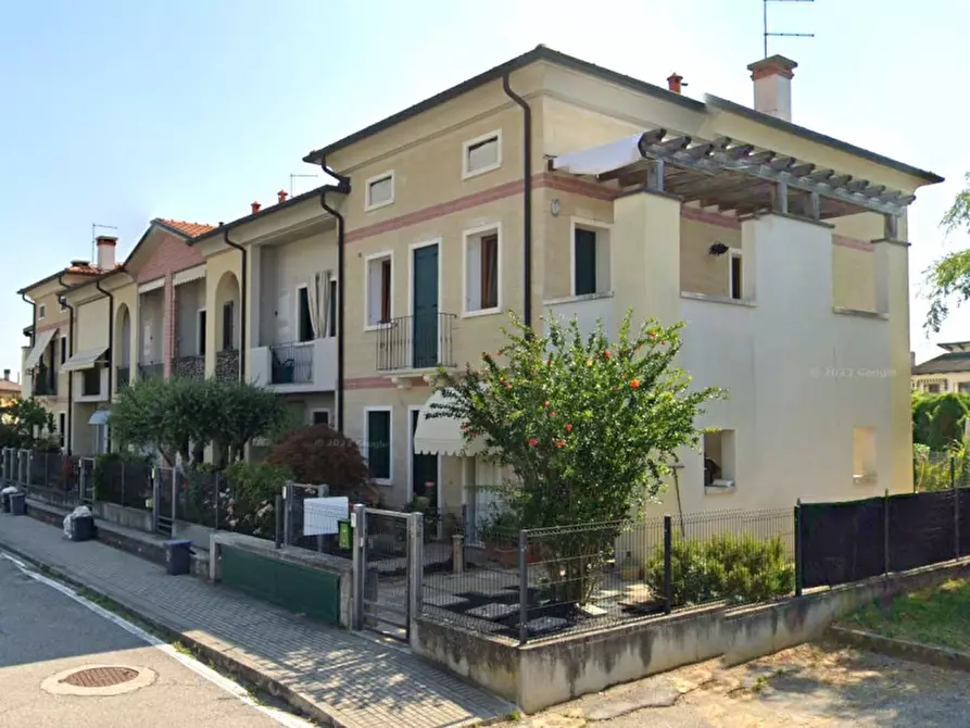 Immagine 1 di Appartamento in vendita  in Via XXV Aprile a Nanto