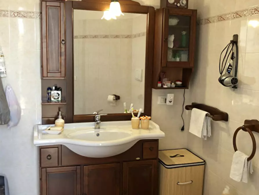 Immagine 15 di Appartamento in vendita  in Via XXV Aprile a Nanto