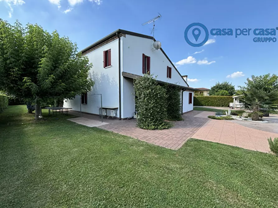 Immagine 29 di Casa indipendente in vendita  a Rovigo