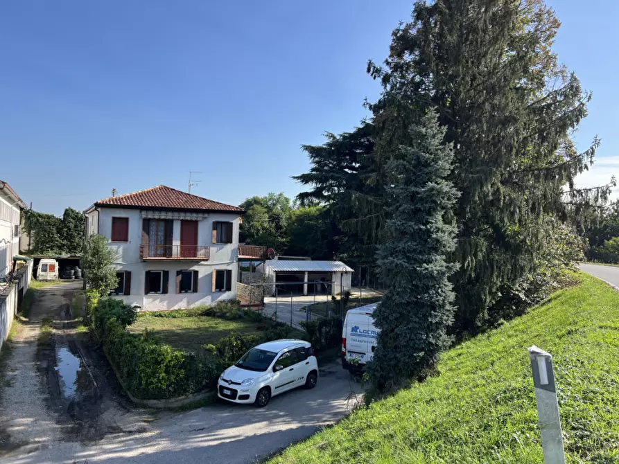 Immagine 1 di Casa bifamiliare in vendita  in Cadoneghe (PD) via Lungargine, 15 a Cadoneghe