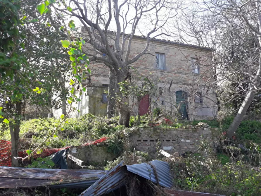 Immagine 1 di Rustico / casale in vendita  in Strada comunale reputolo a Fermo