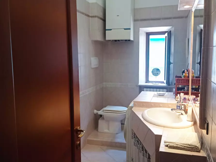 Immagine 10 di Appartamento in vendita  in via Fazioli a Ancona