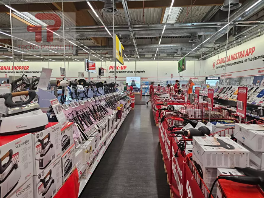 Immagine 6 di Attività commerciale in vendita  in Zona Commerciale Mestre a Venezia