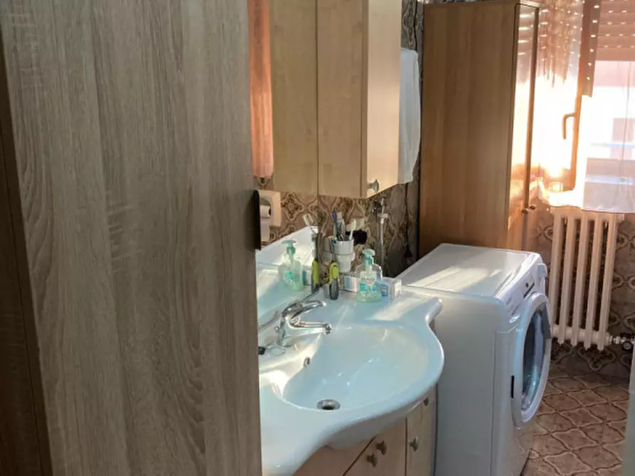 Immagine 9 di Appartamento in vendita  in Via Venezia a Ceglie Messapico