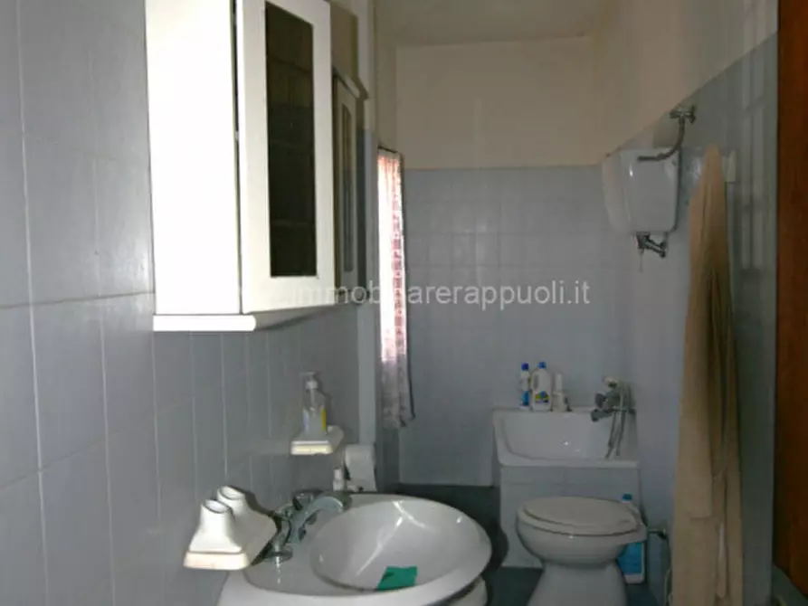 Immagine 3 di Rustico / casale in vendita  a Sinalunga