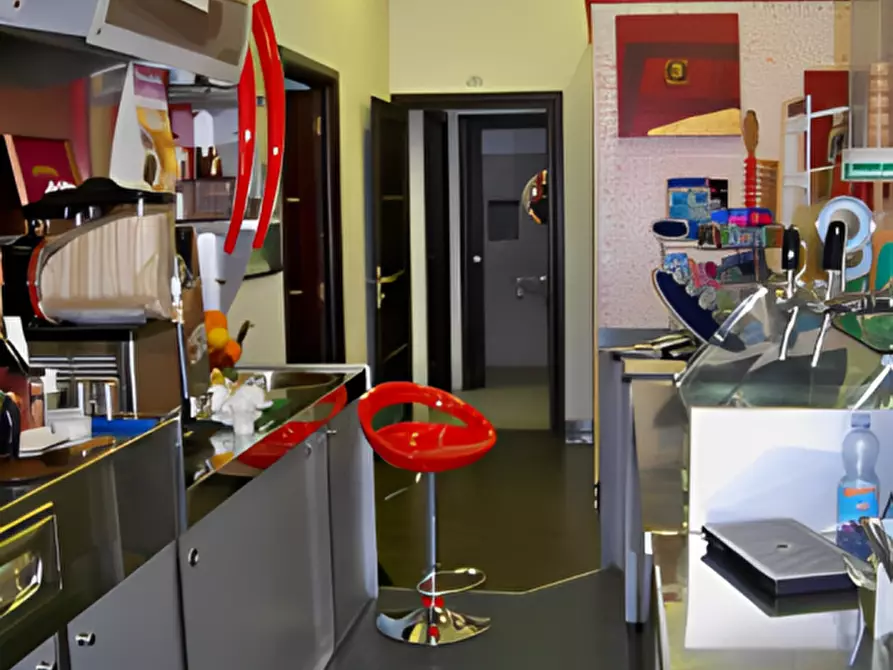 Immagine 4 di Attività commerciale in vendita  in Viale Principe Umberto 132 a Caltagirone