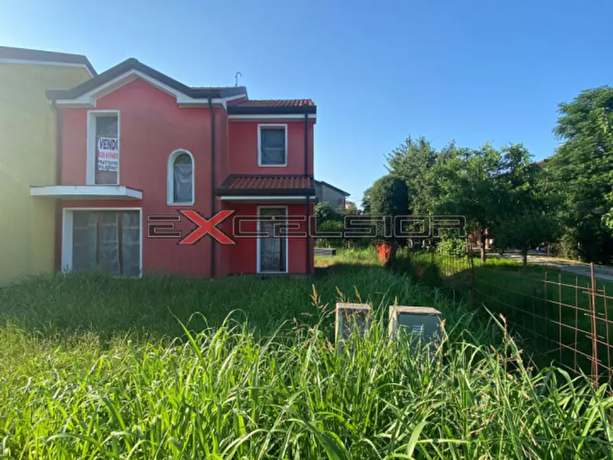 Immagine 2 di Casa bifamiliare in vendita  in Corso Mazzini n. 7 - Adria a Corbola