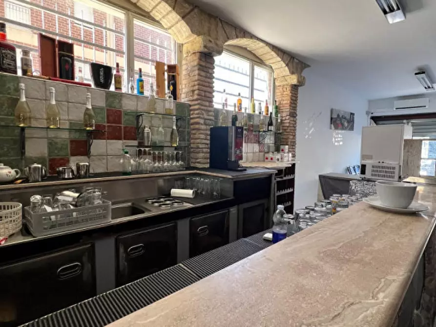 Immagine 3 di Attività commerciale in affitto  in VIA DEGLI ASTRONAUTI a Sassari