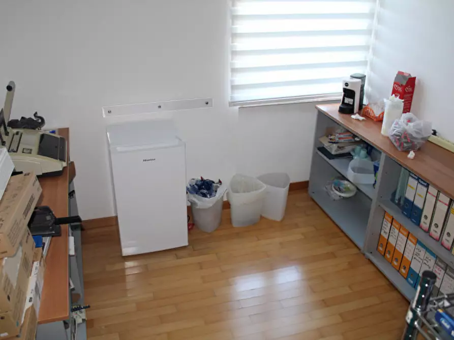 Immagine 34 di Ufficio in vendita  in via Roma a Avola