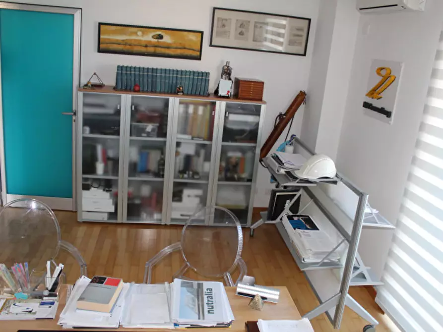 Immagine 37 di Ufficio in vendita  in via Roma a Avola