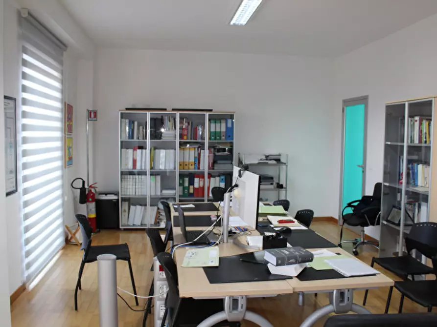 Immagine 43 di Ufficio in vendita  in via Roma a Avola