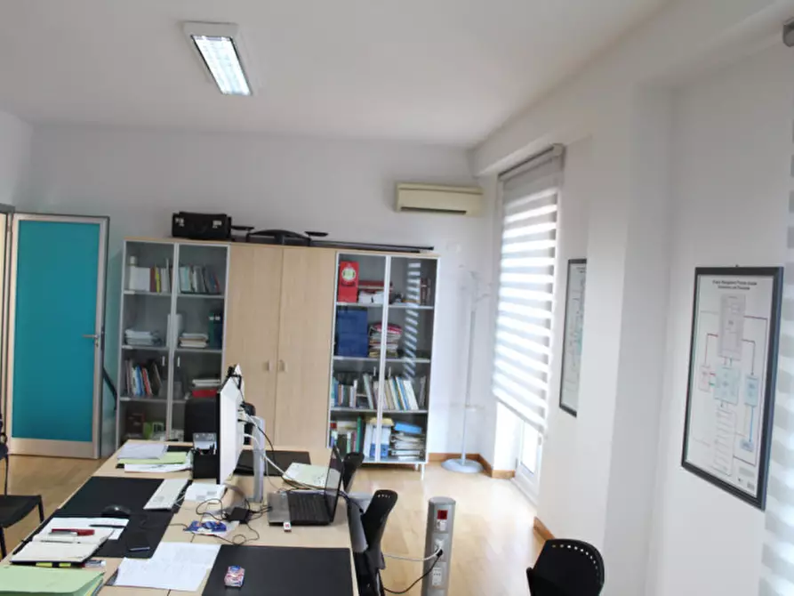 Immagine 44 di Ufficio in vendita  in via Roma a Avola