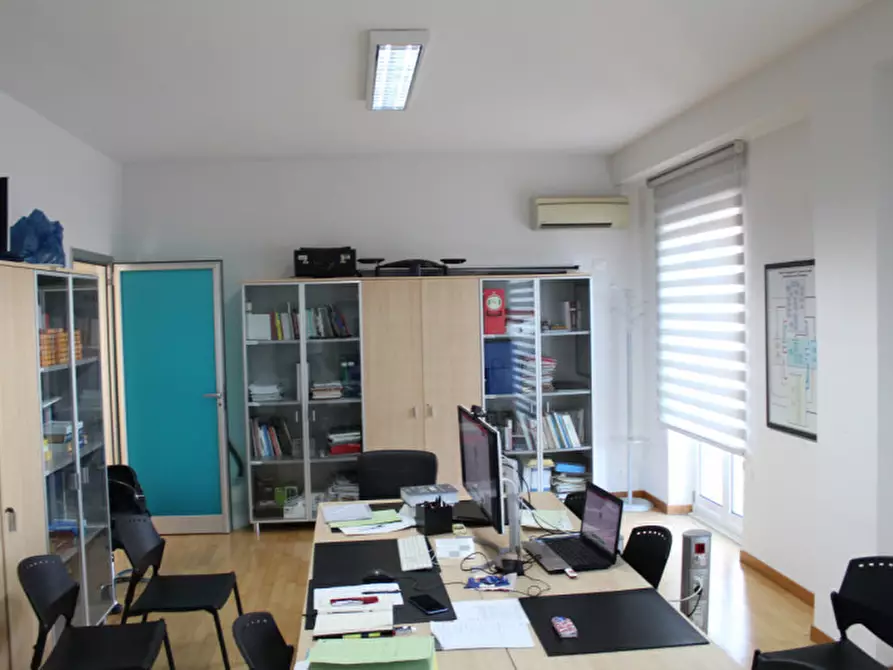 Immagine 45 di Ufficio in vendita  in via Roma a Avola