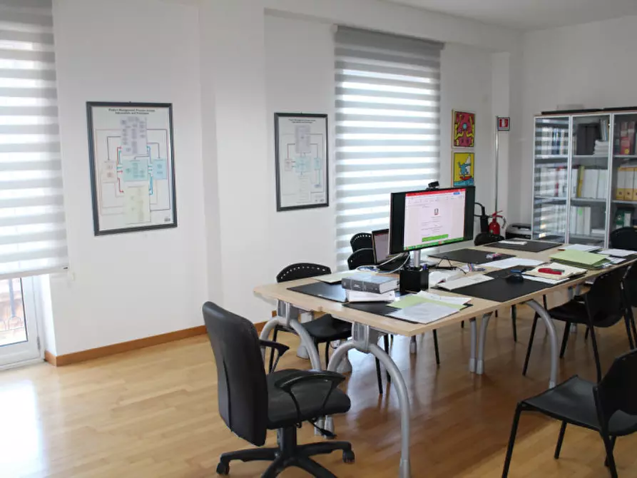 Immagine 47 di Ufficio in vendita  in via Roma a Avola