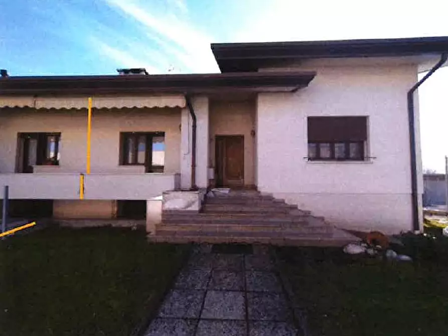 Immagine 1 di Casa bifamiliare in vendita  in Via XIX Luglio, 1 a Codognè