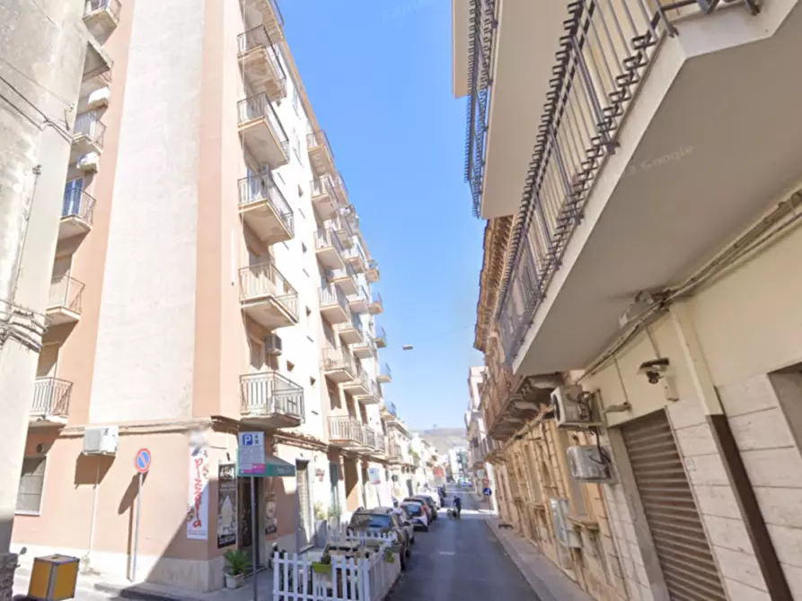 Immagine 1 di Appartamento in vendita  in via Roma a Avola
