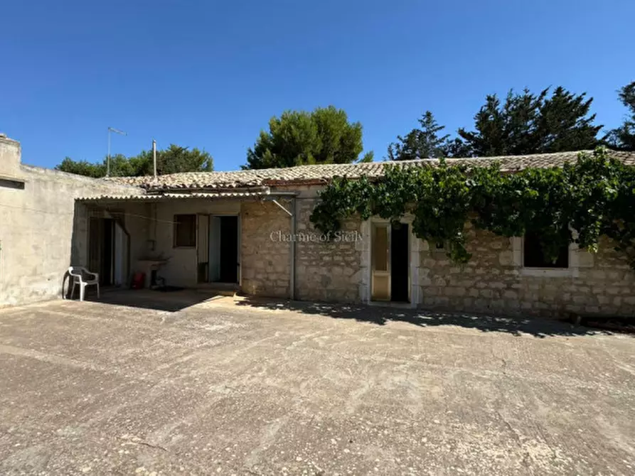 Immagine 17 di Casa indipendente in vendita  in C.da Michelica Musebbi a Modica