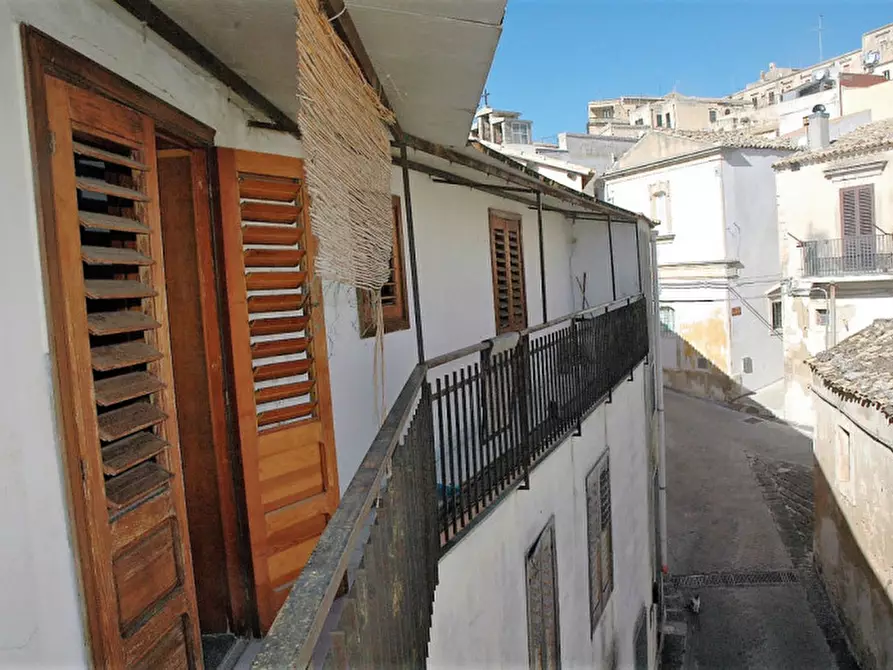 Immagine 24 di Appartamento in vendita  a Noto