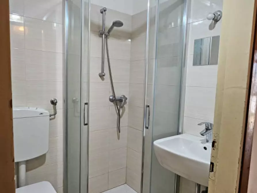 Immagine 6 di Camera in affitto  a Padova