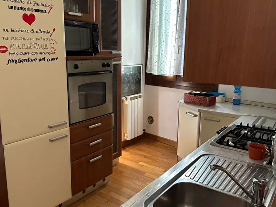 Immagine 12 di Appartamento in affitto  a Rovigo