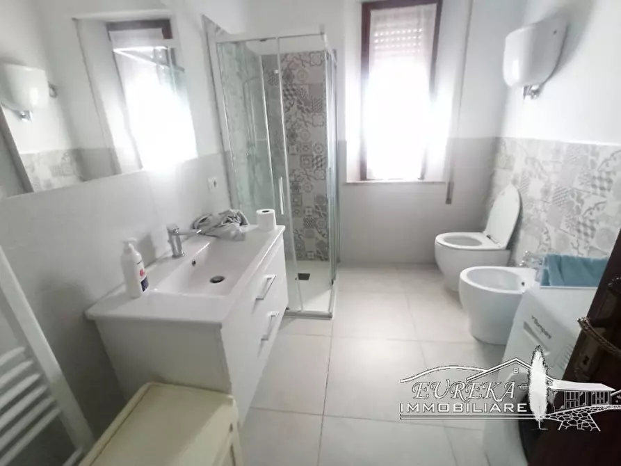 Immagine 12 di Casa indipendente in vendita  in via roma 152 a Castiglione Del Lago