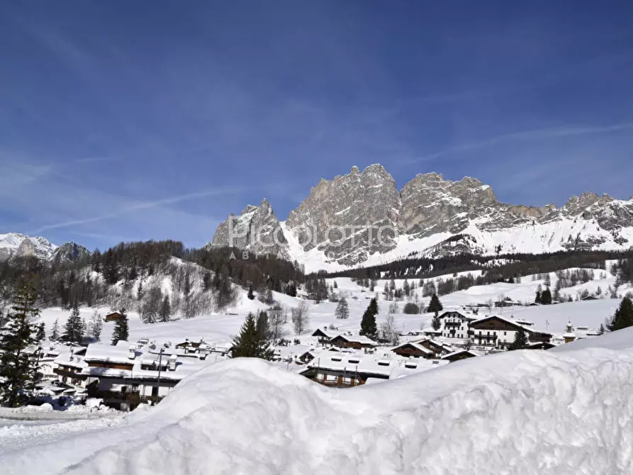 Immagine 2 di Appartamento in vendita  in Località Ronco a Cortina D'ampezzo