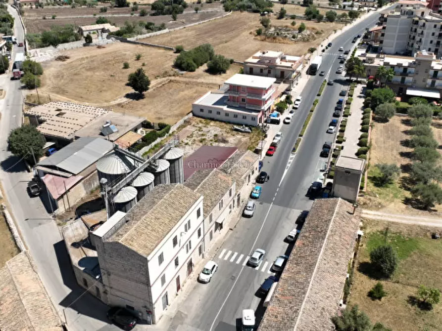 Immagine 4 di Attività commerciale in vendita  a Modica