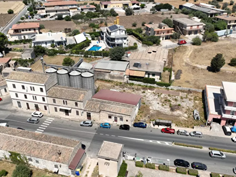 Immagine 5 di Attività commerciale in vendita  a Modica