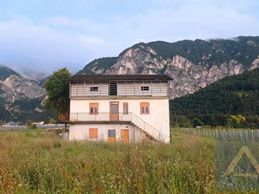 Immagine 1 di Rustico / casale in vendita  in Lochere a Caldonazzo