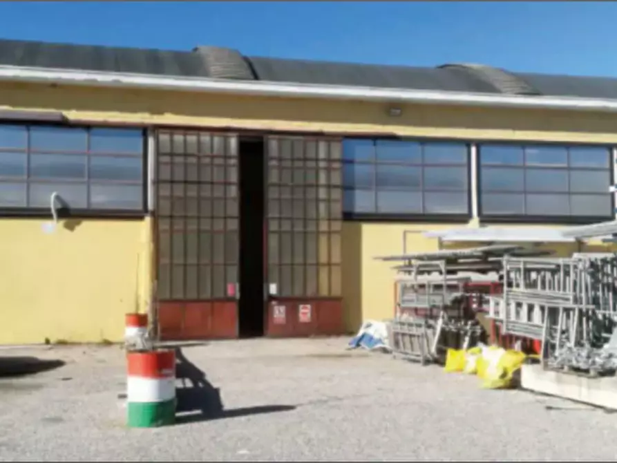 Immagine 1 di Capannone industriale in vendita  in VIA CASA ZAMBONI 76 a Negrar