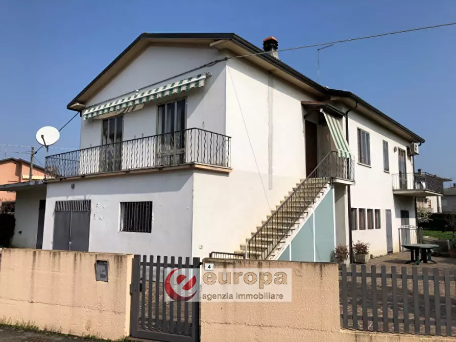 Immagine 2 di Casa indipendente in vendita  in Str. Postumia a Vicenza