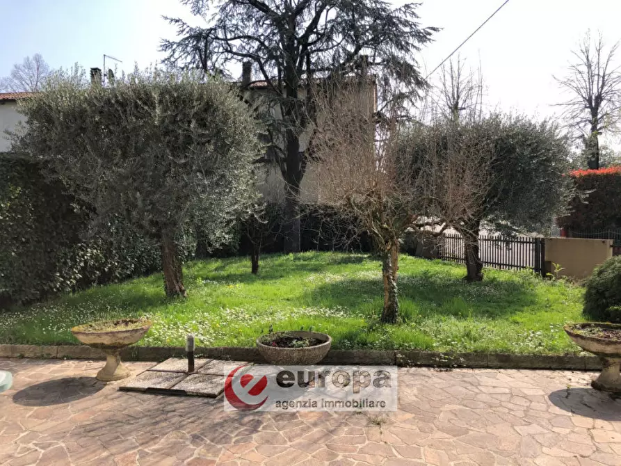 Immagine 3 di Casa indipendente in vendita  in Str. Postumia, 225 a Vicenza