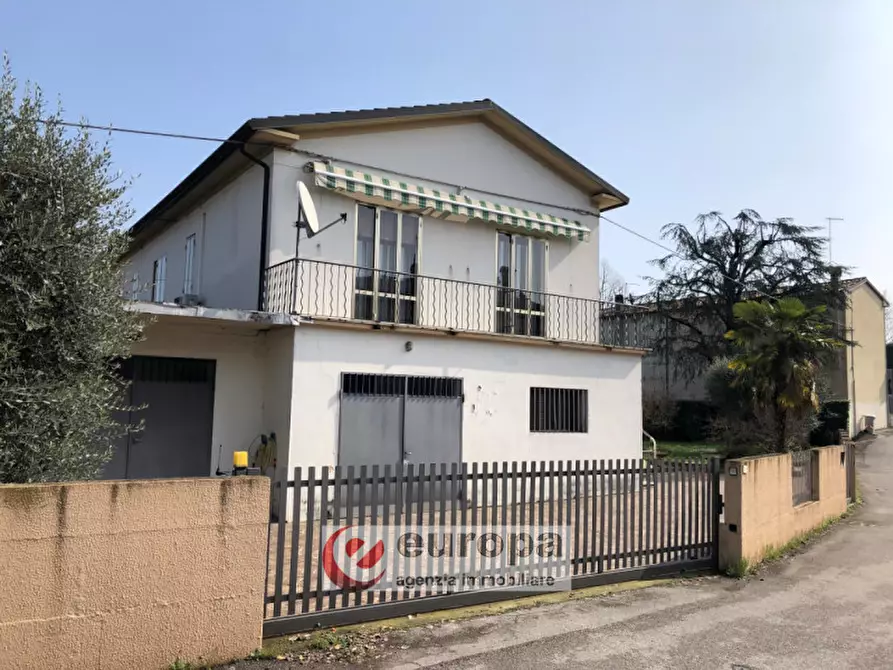 Immagine 7 di Casa indipendente in vendita  in Str. Postumia, 225 a Vicenza