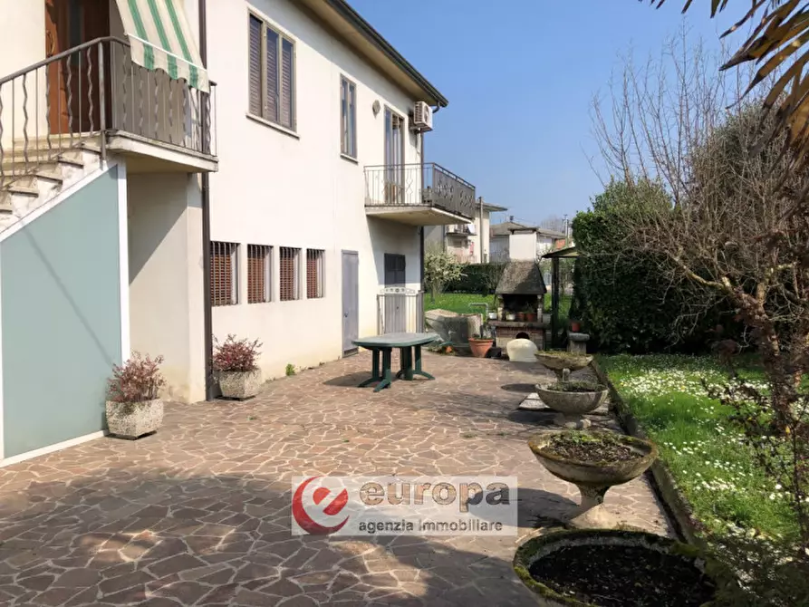 Immagine 9 di Casa indipendente in vendita  in Str. Postumia, 225 a Vicenza