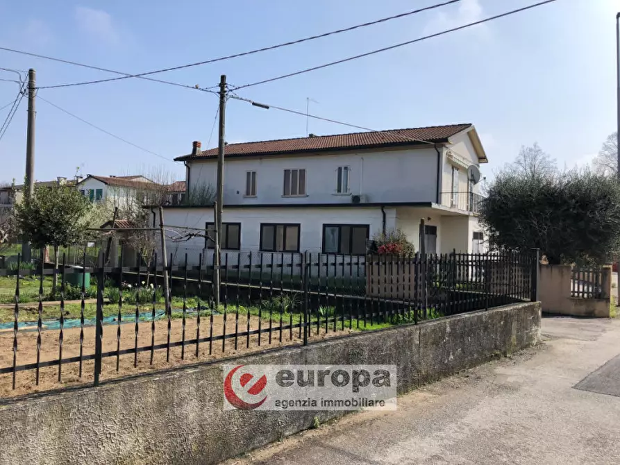 Immagine 9 di Casa indipendente in vendita  in Str. Postumia, 225 a Vicenza