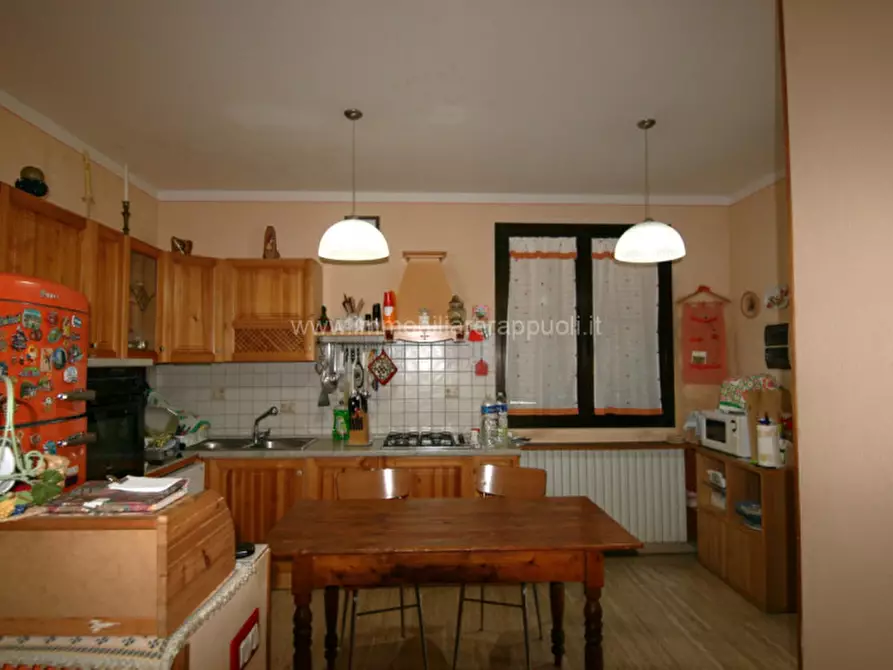 Immagine 5 di Casa indipendente in vendita  a Rapolano Terme