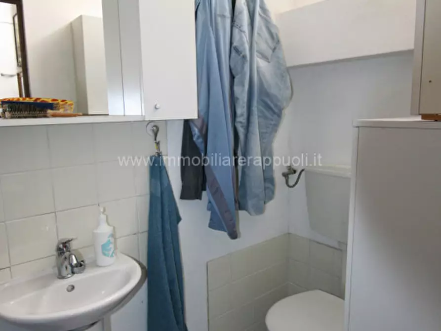 Immagine 18 di Casa indipendente in vendita  a Rapolano Terme