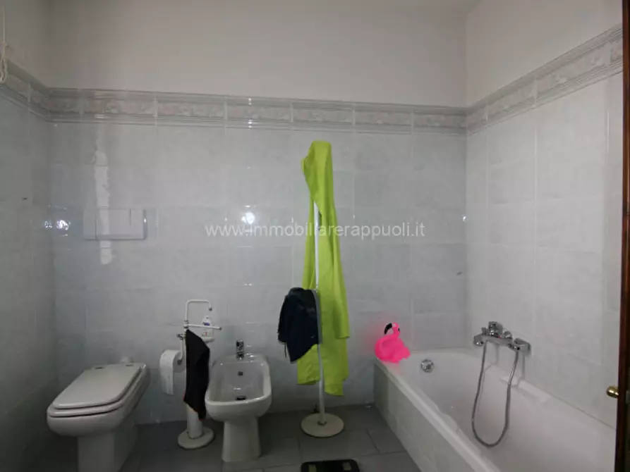 Immagine 27 di Casa indipendente in vendita  a Rapolano Terme