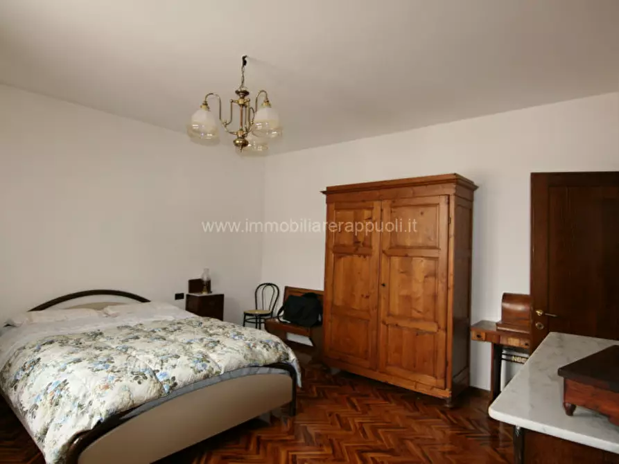 Immagine 32 di Casa indipendente in vendita  a Rapolano Terme