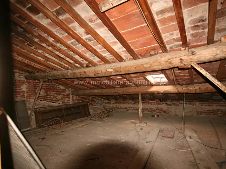 Immagine 19 di Casa indipendente in vendita  a Lucignano